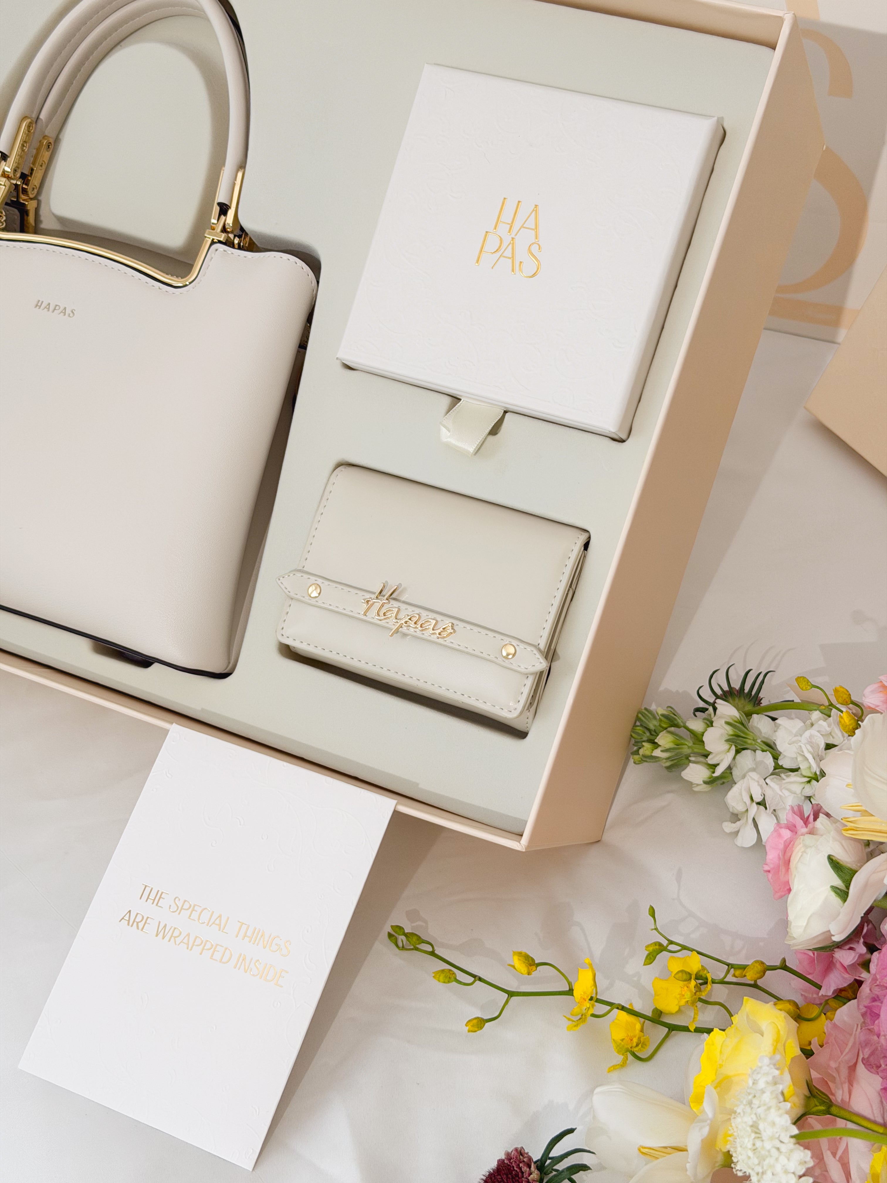 HAPAS Grace Gift Set กระเป๋า Tag G