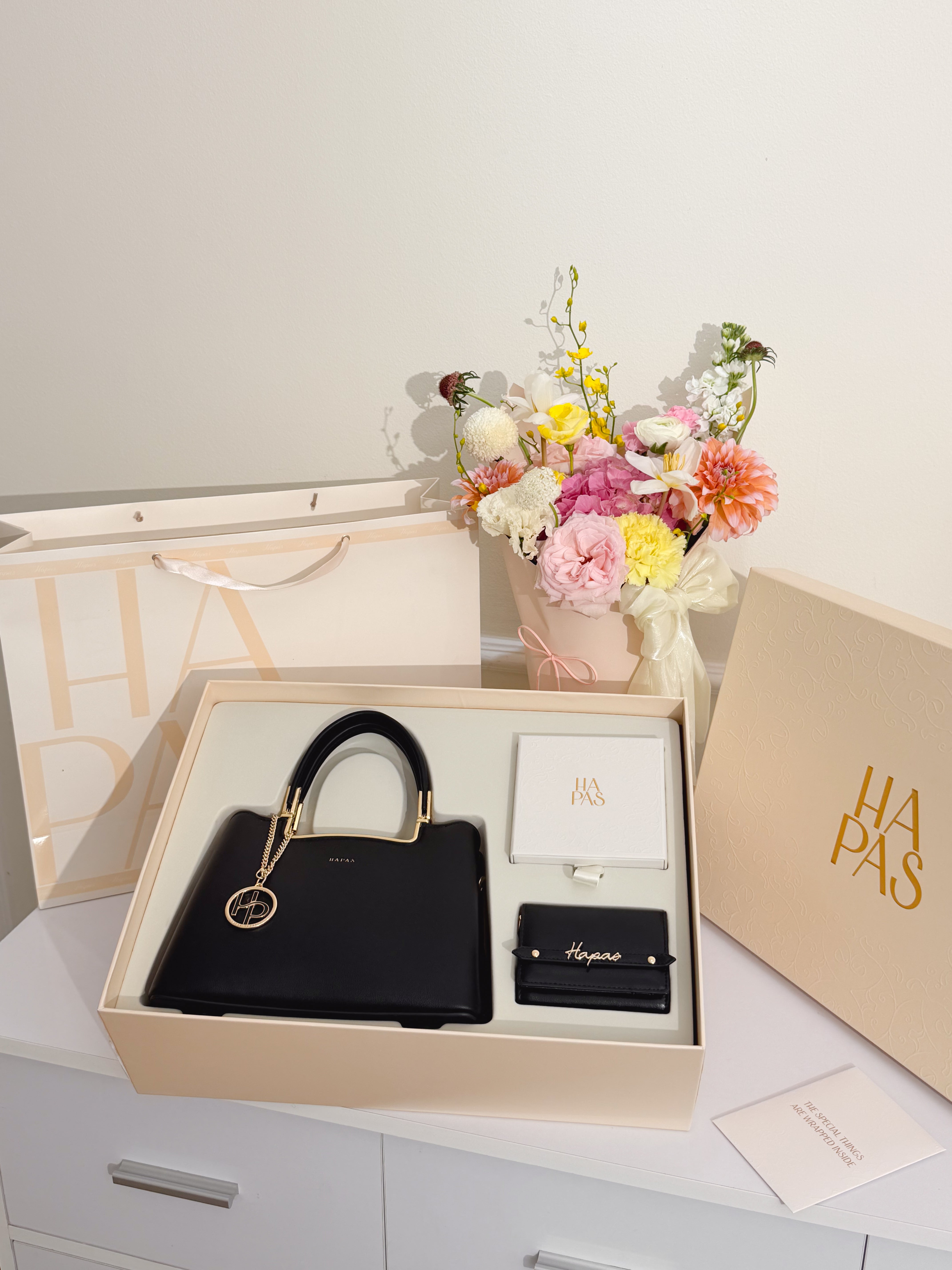 HAPAS Grace Gift Set กระเป๋า Tag G