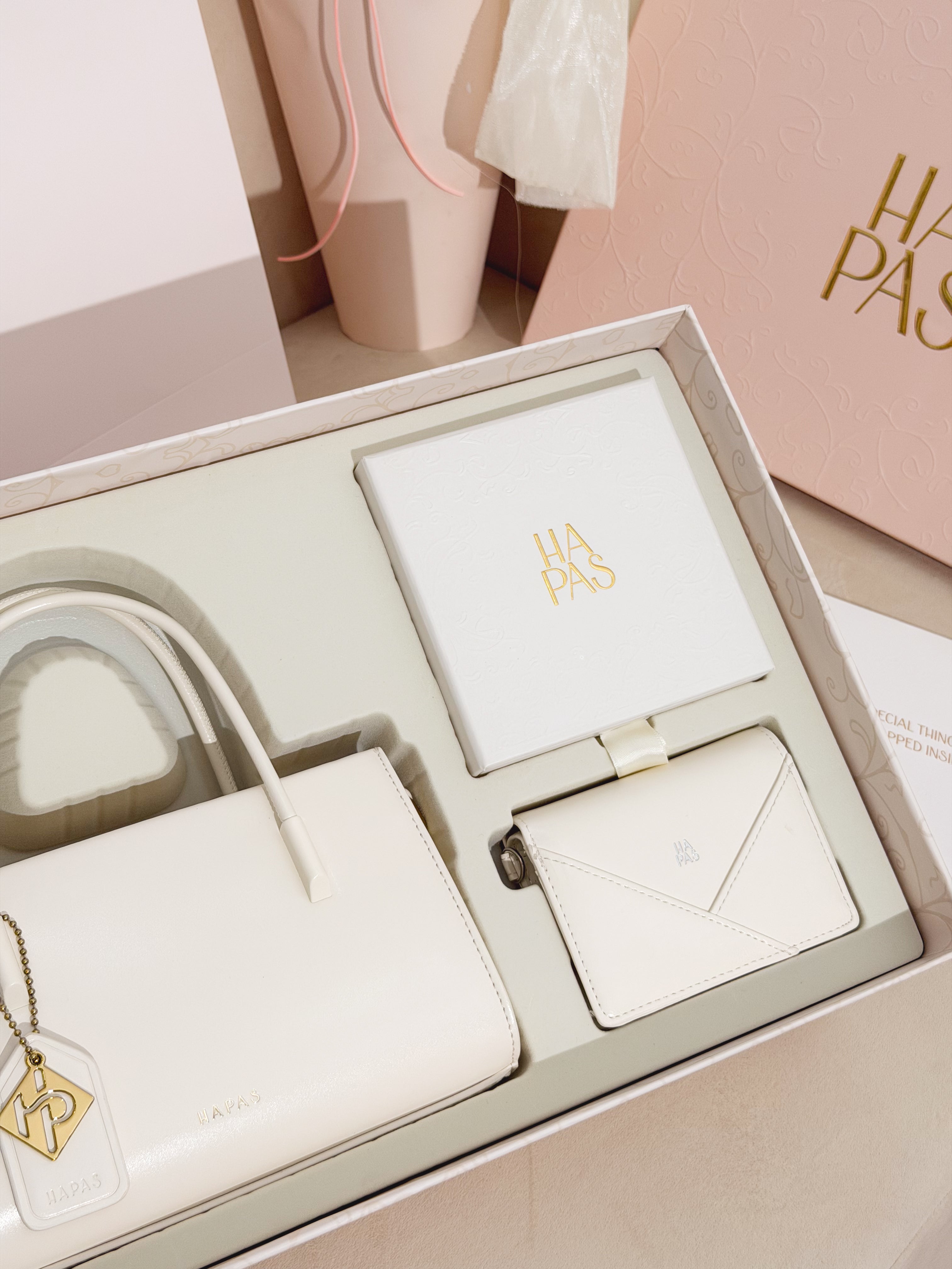 HAPAS Grace Gift Set กระเป๋า Tag G
