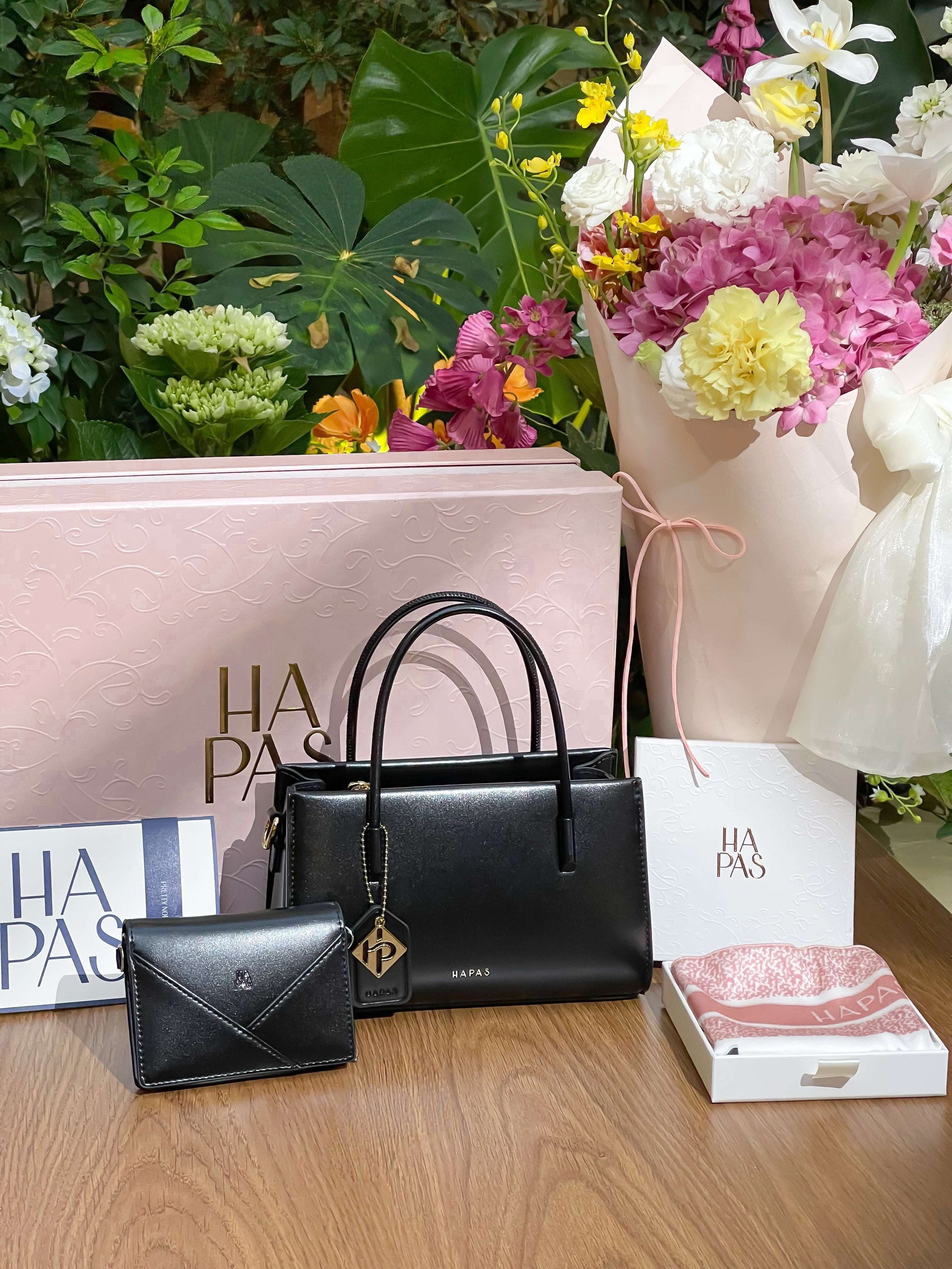 HAPAS Grace Gift Set กระเป๋า Tag G